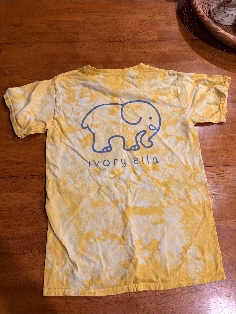 ivory ella Yellow Tie-Dye Elephant Graphic Tee